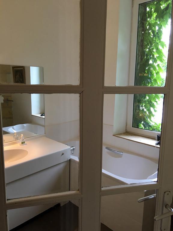 Maison D'Hotes L'Arbre Rouge Génissac エクステリア 写真